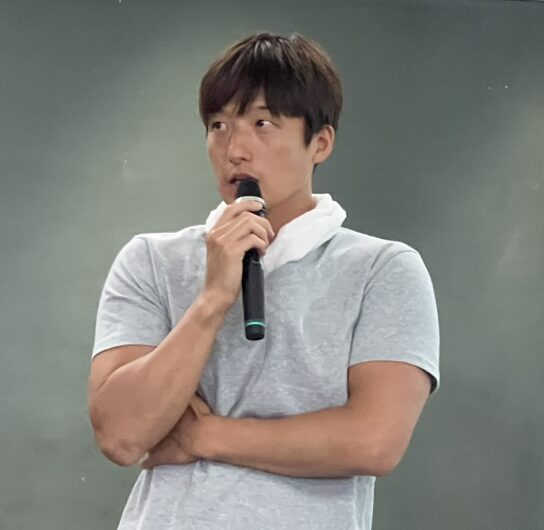 24-adのアバター